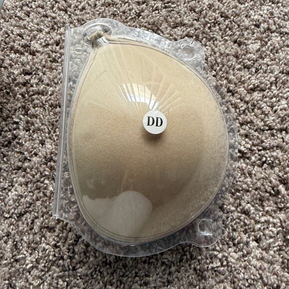 2 strapless bras 1 Victoria's Secret PINK and generic Bra Size DD Nude NWT - Picture 5 of 9